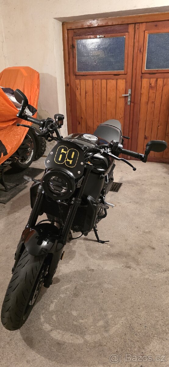 YAMAHA XSR 900 SP - 5