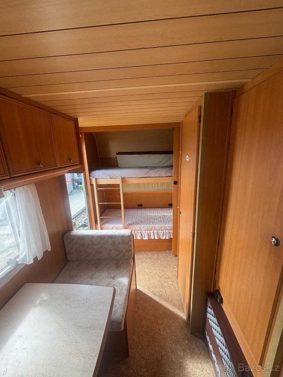 Karavan palandy,predstan - 5