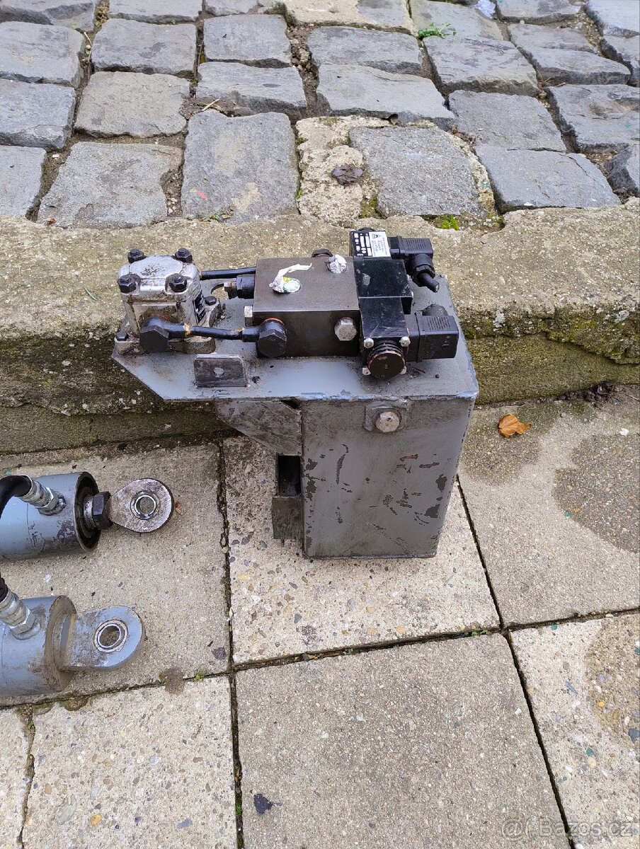 Hydraulické válce. - 5