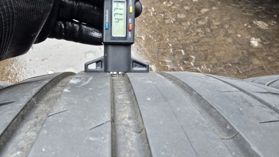 Letní pneu 245/40/20 Michelin - 5