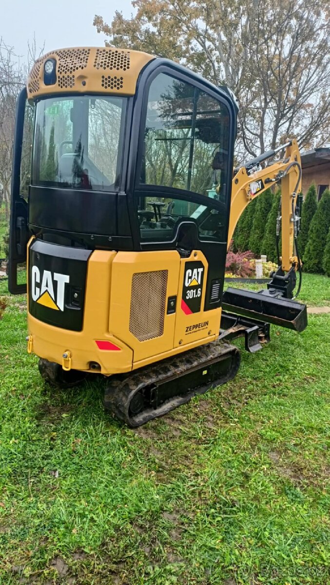 Minibagr Cat 301.6 - 5