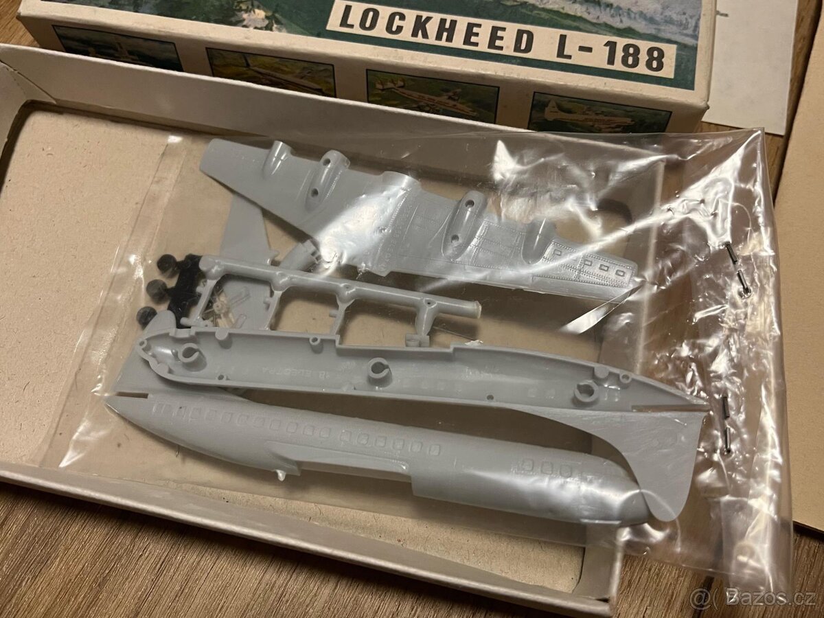 Dubena Lockheed L-188 Electra ČSA 1:96 - 5