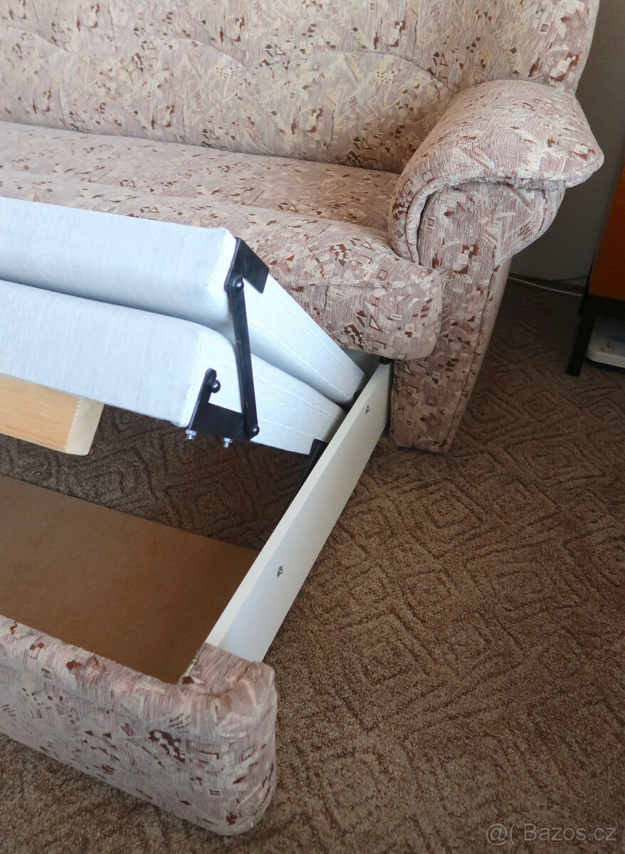 Prodám rozkládací sedačku - gauč (občasné spaní 140x190) - 5
