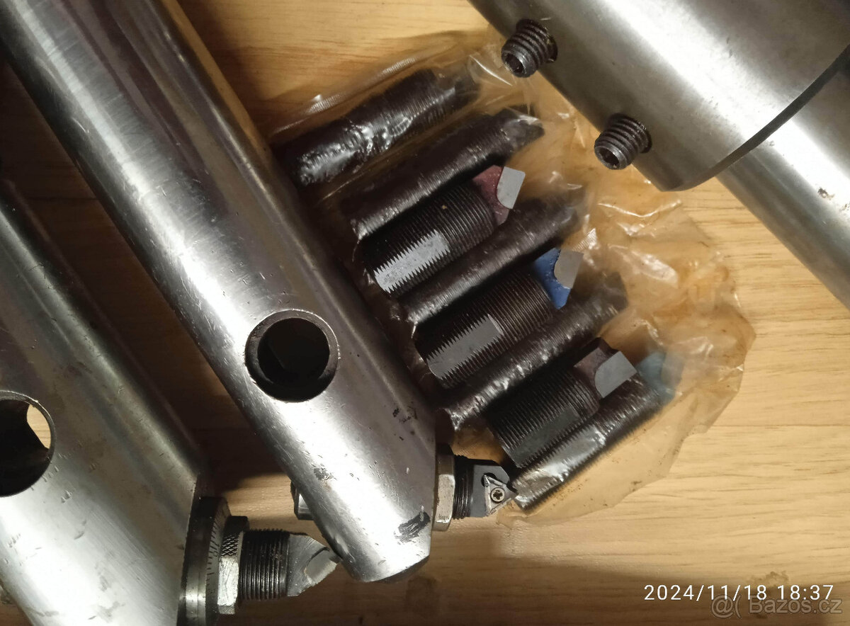 Vyvrtávání nožové jednotky a nože šikmé,kolmé se závitem - 5