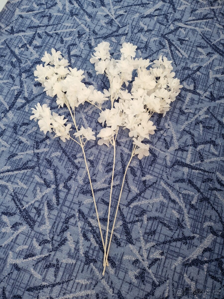 Svatební šaty, boty, květiny - 5