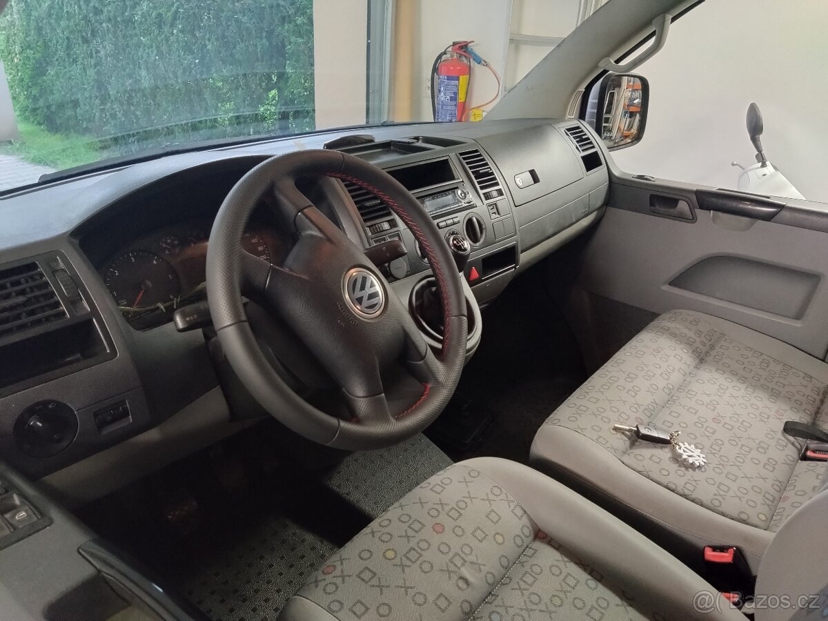 Volkswagen Trasporter 1.9 Tdi Shuttle 77kW - 5