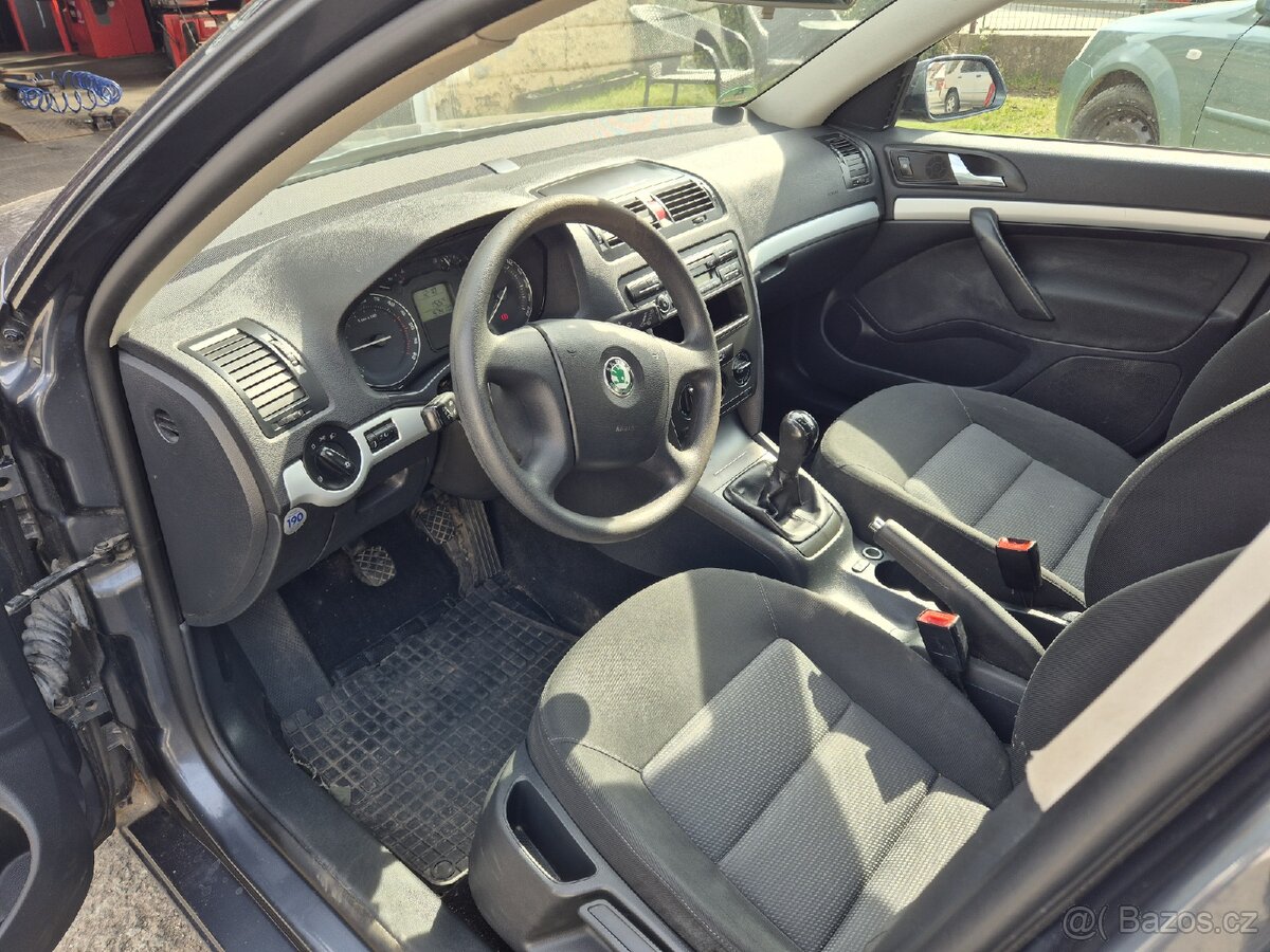 Octavia 2 1.9 tdi - 5
