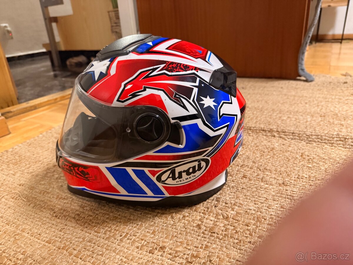 Prodám helmu Arai vel. XL - 5