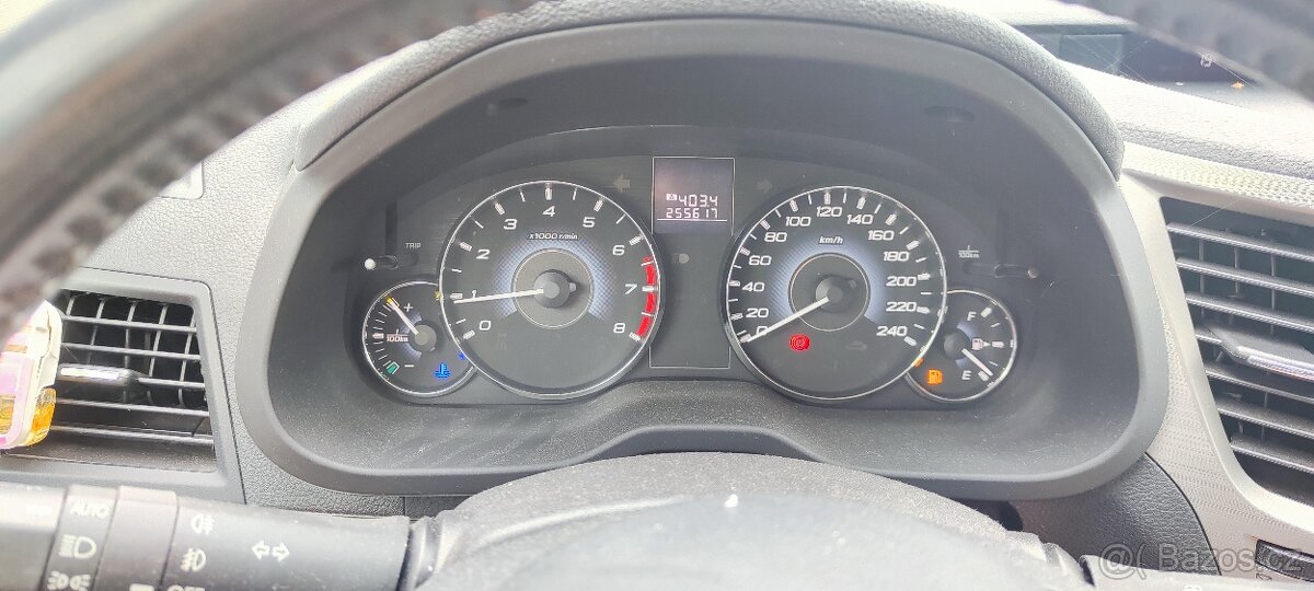 Subaru Outback 2.5i 4x4 manuál - 5