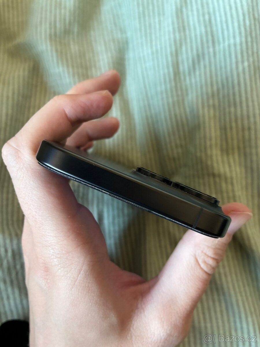 Apple iPhone 16 Pro Max 256 GB – černý | záruka do 11/2027 - 5