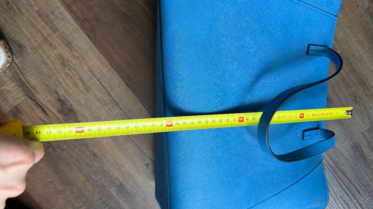 Modrá guess kabelka - 5