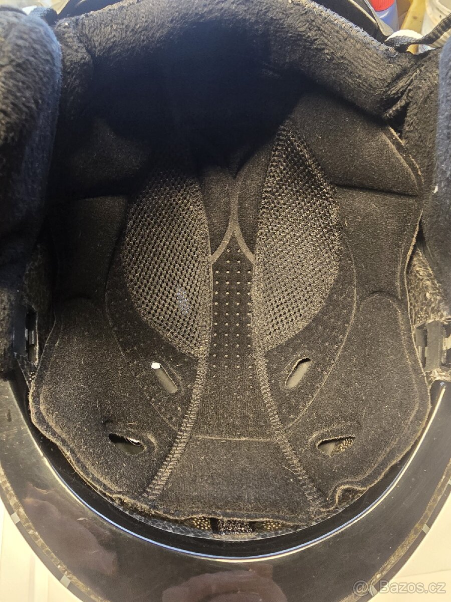 Helma na lyže a brusle - 5