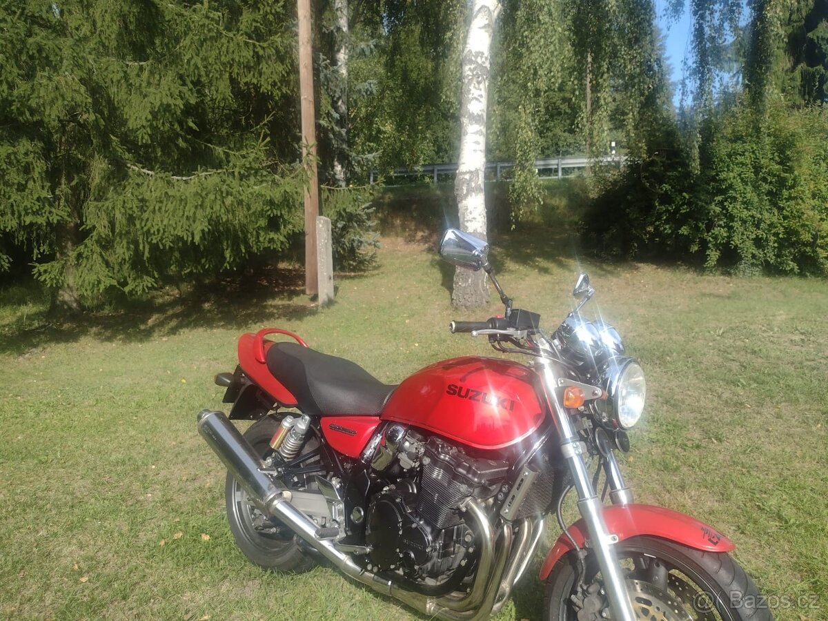 Suzuki GSX 750 Inazuma - 5