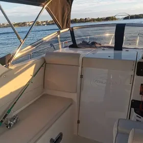 LOĎ ITALMAR, CABIN 23 + motor 225hp + dvouosí vlek - 5