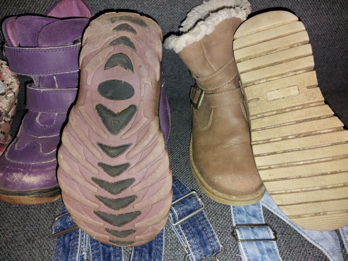 Balík oblečení pro holčičku (cca 3,5-5 let) - 5