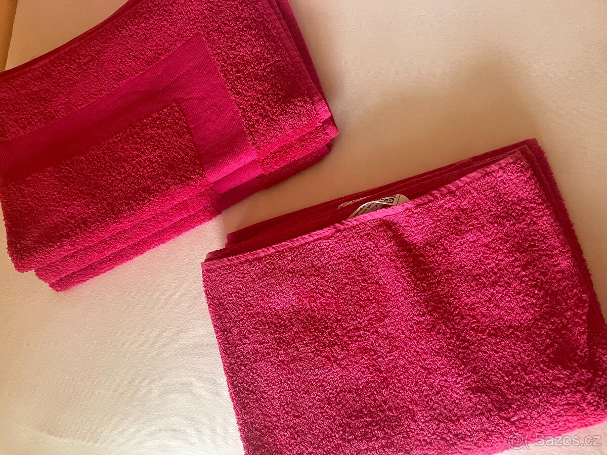 Ručník a předložka koupelnová - 5