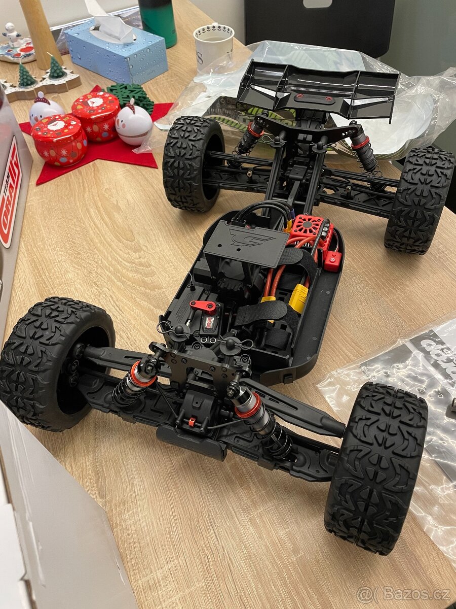 RC AUTO MURACO XP 6S - 1/8 Truggy 4WD - RTR - NOVÉ - 5