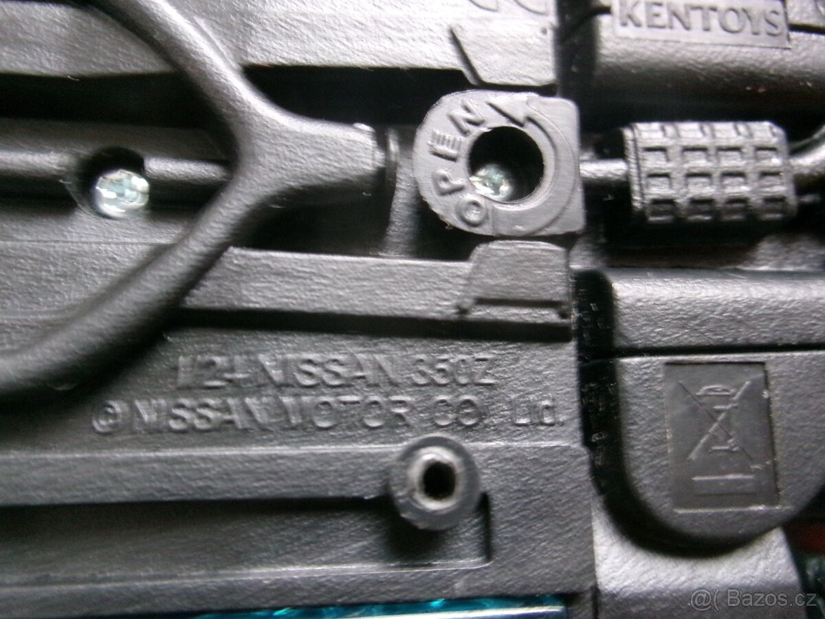 Nissan 350Z model 1:24 - 5