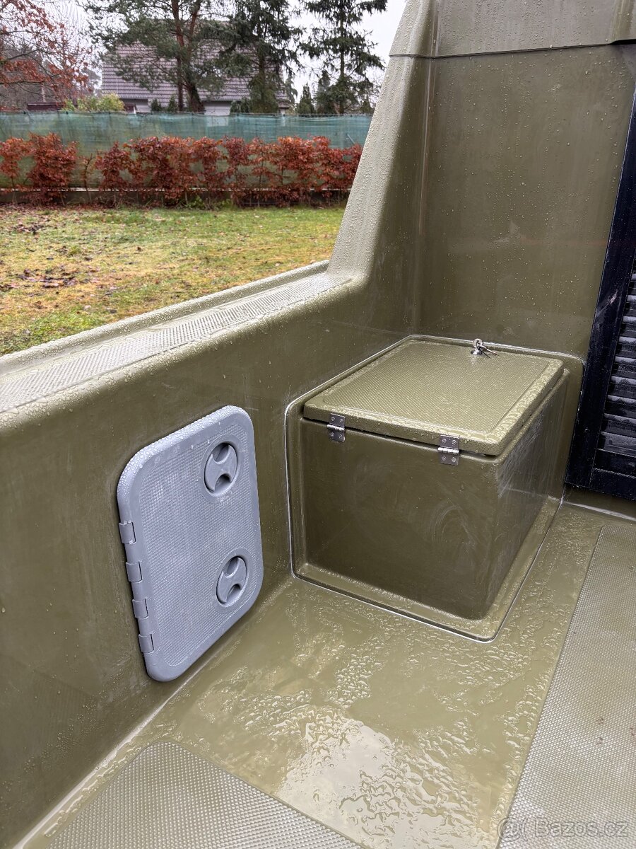 Rybářský Kajutový člun - 5