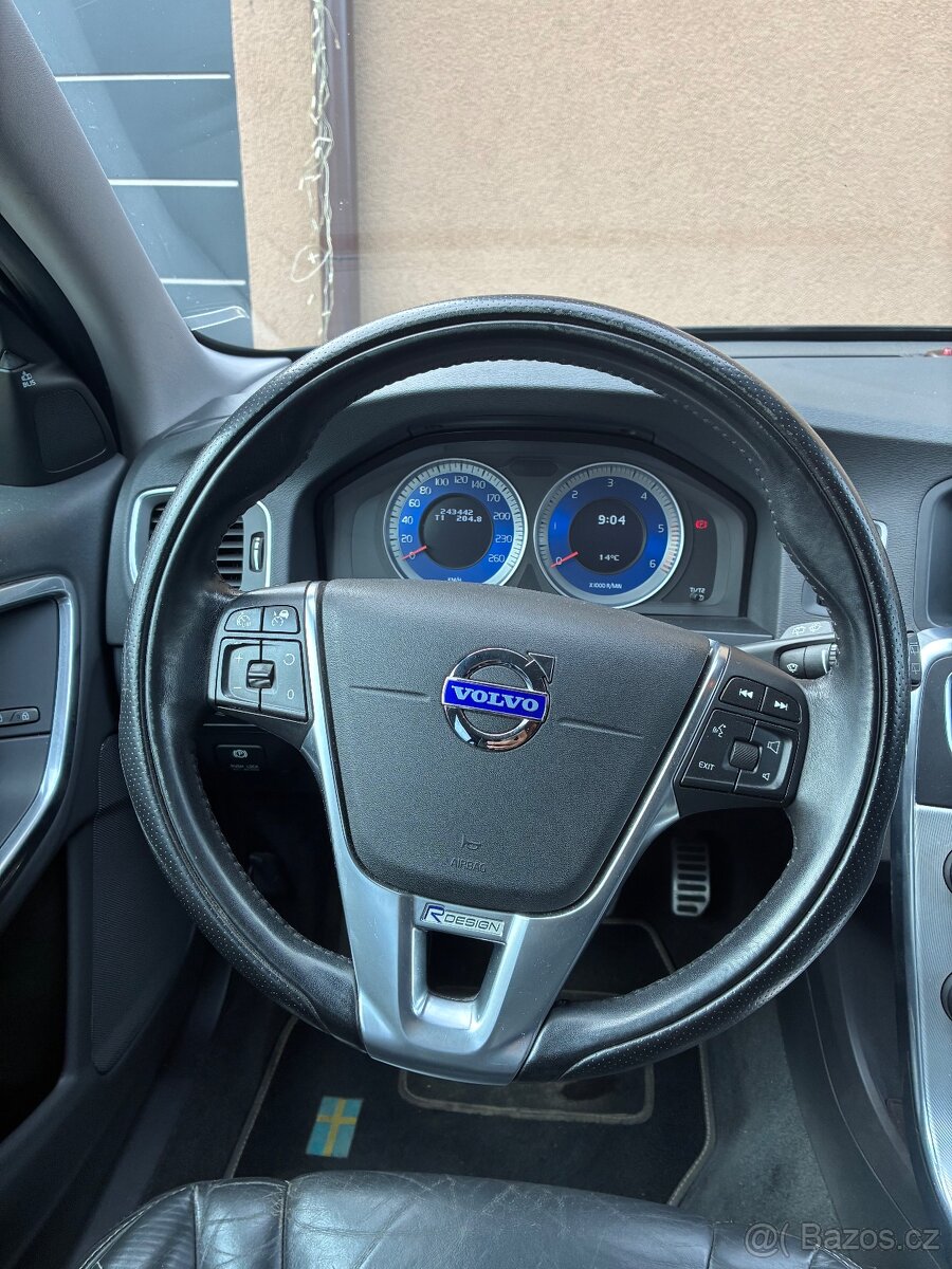 Volvo V60 D5 - 5
