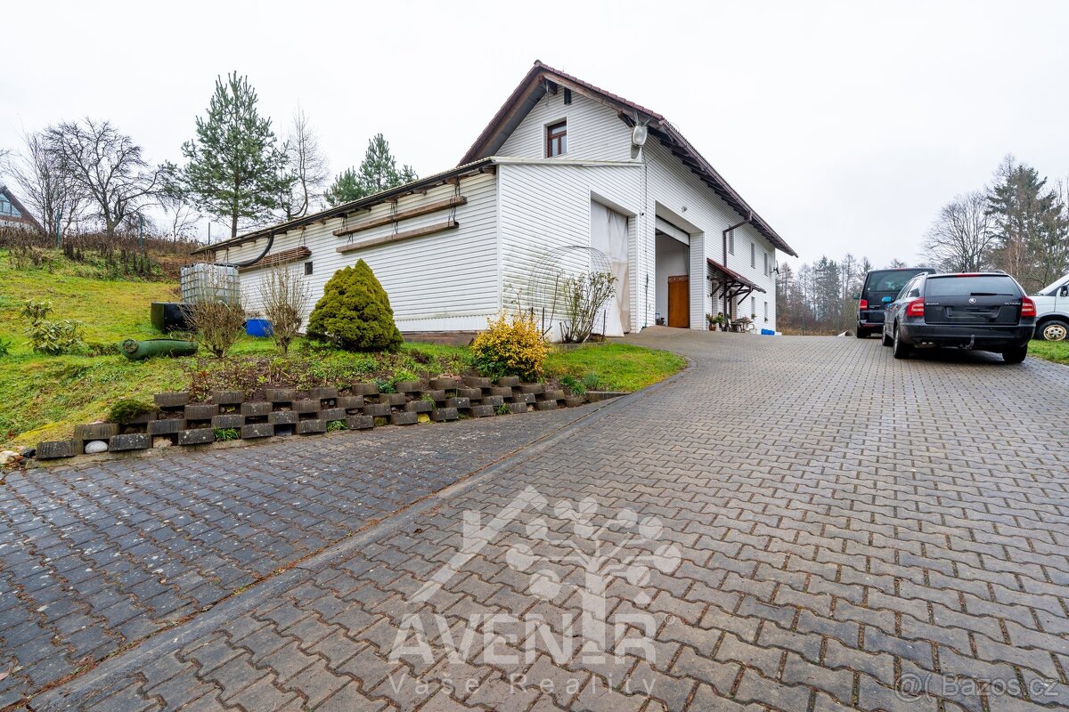 Prodej rodinného domu 244 m², Semily, ev.č. 69471 - 5