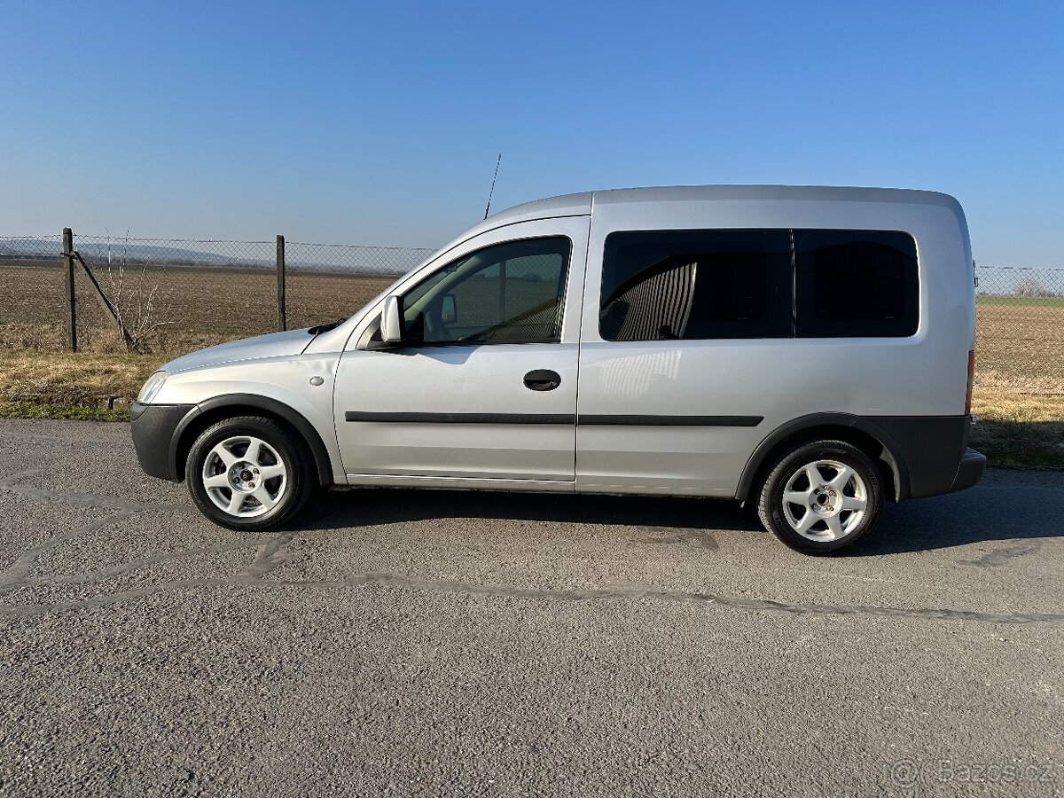 Opel COMBO 1,3 CDTi - tažné - bez koroze - 5