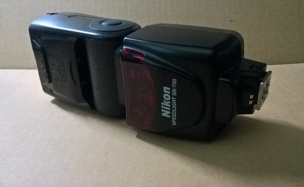 Blesk Nikon SB-700 - 5