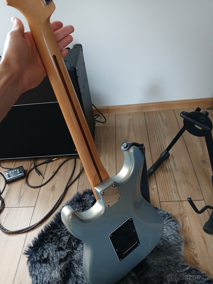 Fender Stratocaster HSH - 5