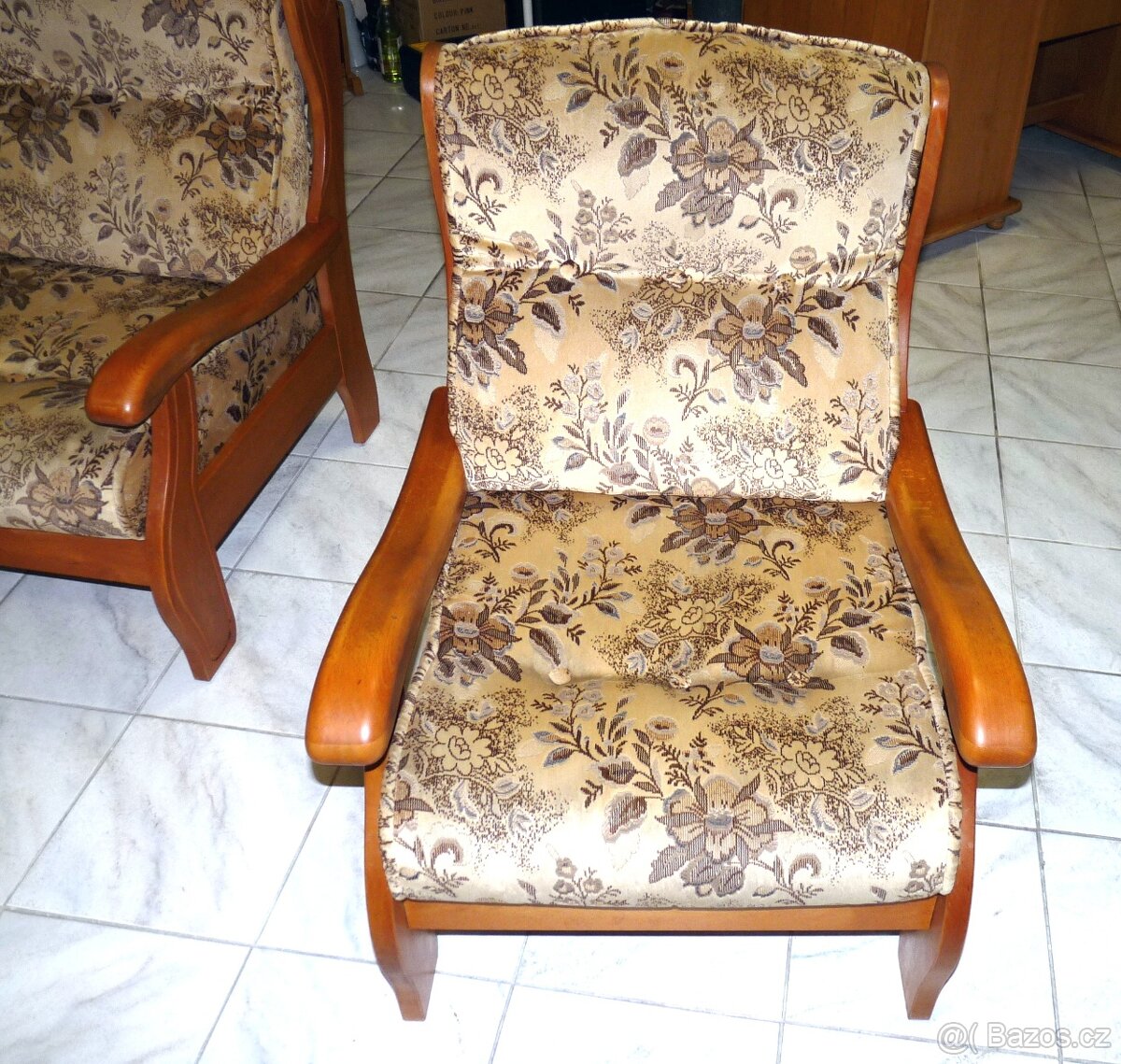 rozkládací látková sedací souprava 3+1+1 - 5