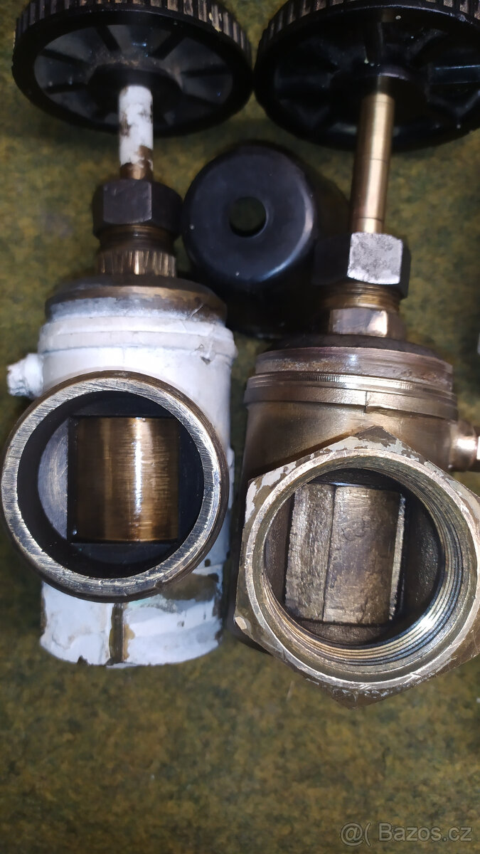 Radiátorový kohout, topenářský kohout, uzávěr topení - 5