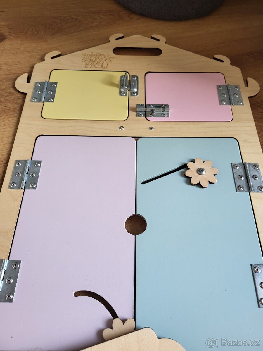 Activity board domeček - 5