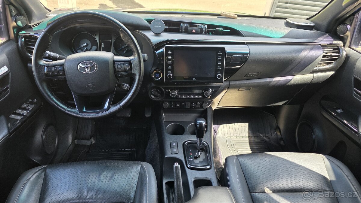 Toyota Hilux invincible - 5
