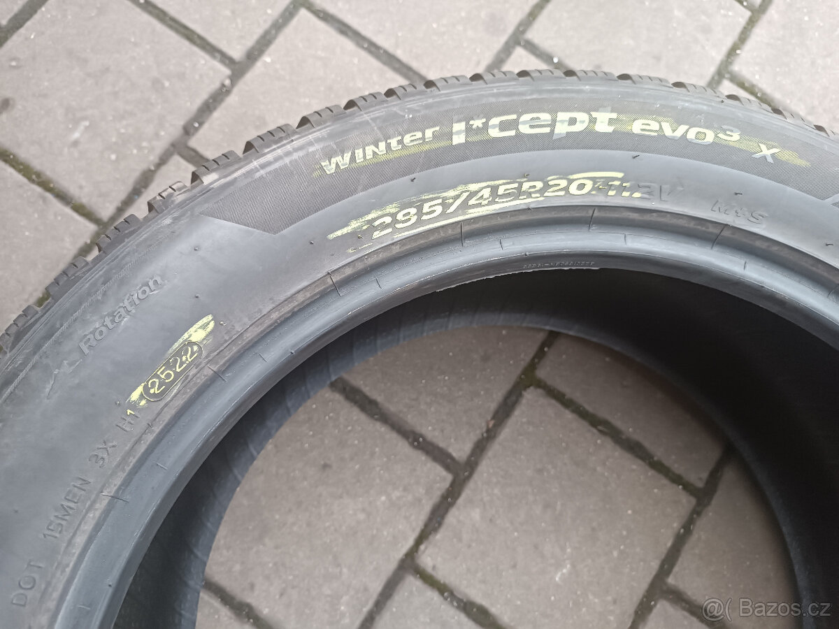 Zimní pneu 285/45R20 112V HankookW330A - 5
