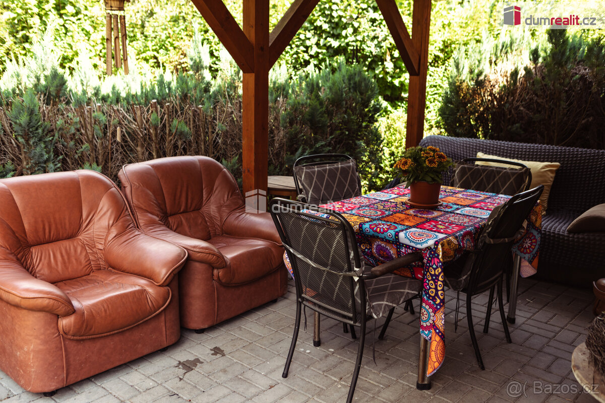 prodej krásné zděné chaty Malé Kyšice, 3+1 100 m2 s pergolou - 5