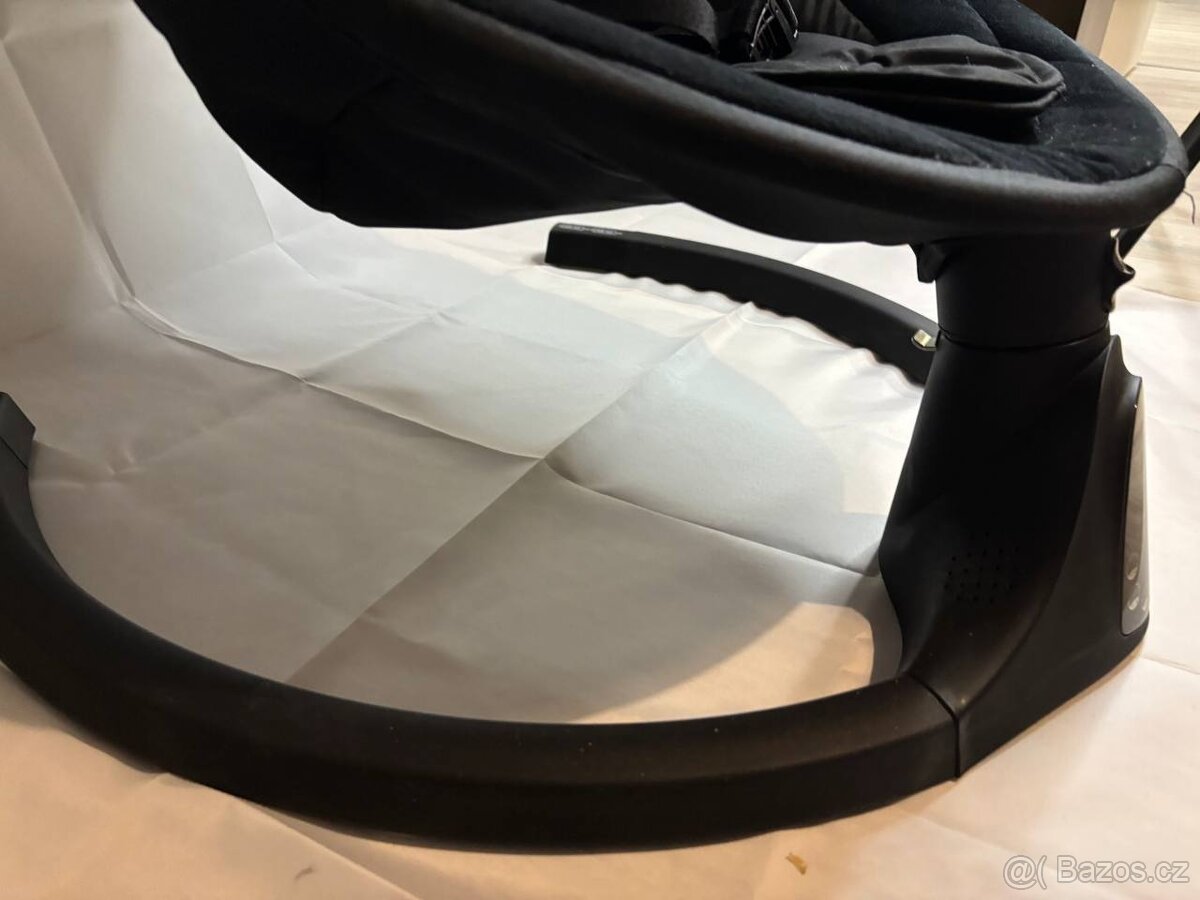 MoMi KENANI Onyx – Elektrické houpátko pro miminko (0–9 kg) - 5