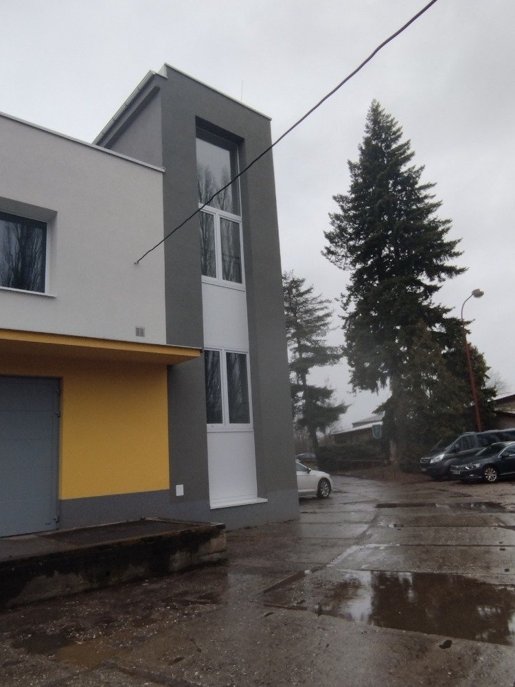 Pronájem kanceláří v Hradci Králové 17m2, ev.č. 00064 - 5