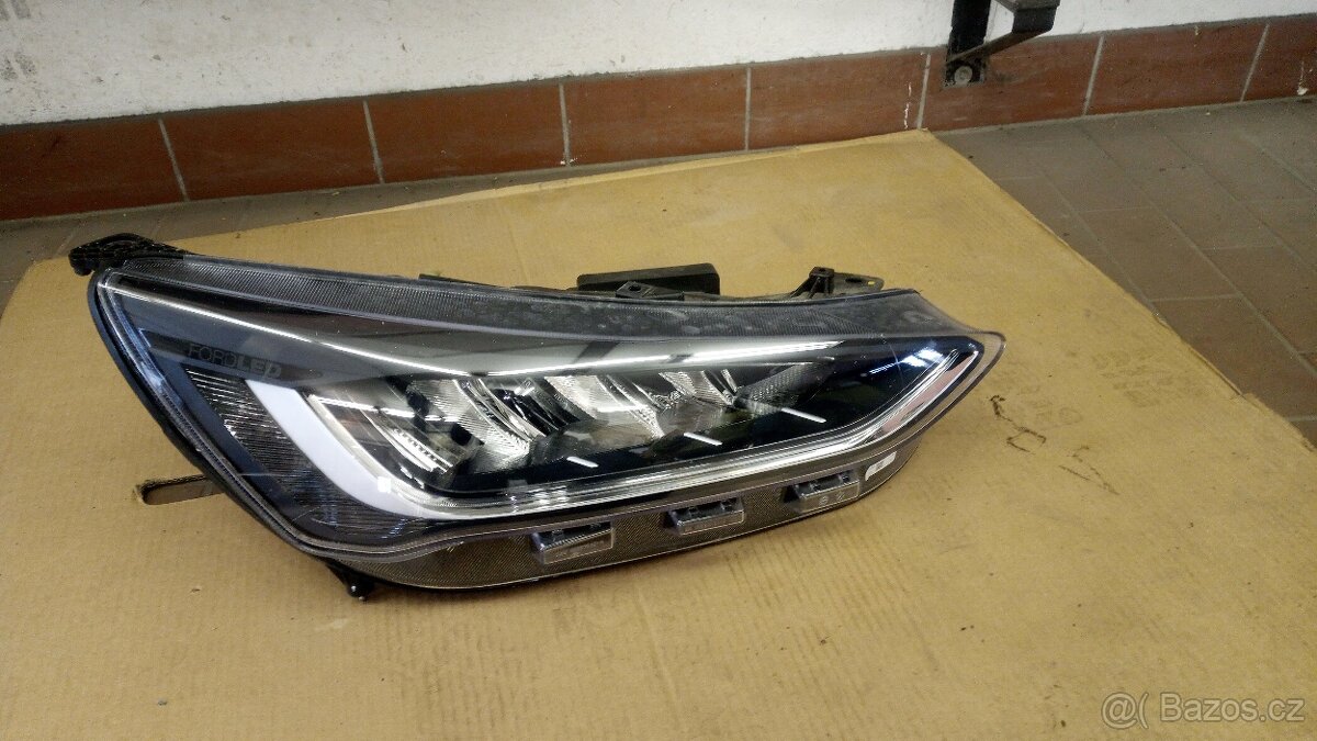 Ford Focus 2022 nárazník světlo blatník - 5