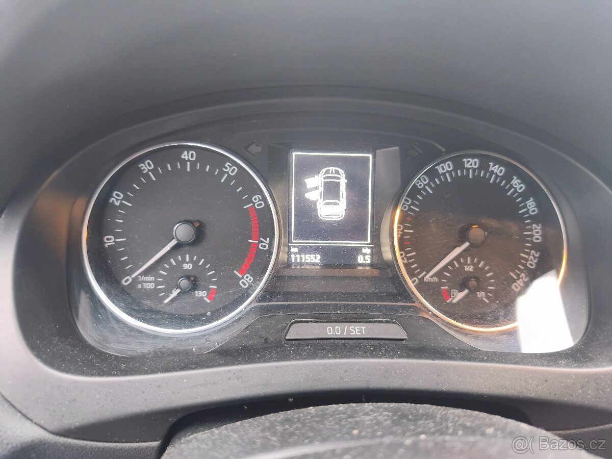 Škoda Rapid 1.2 81kw, 01/2016, 112 000km - 5