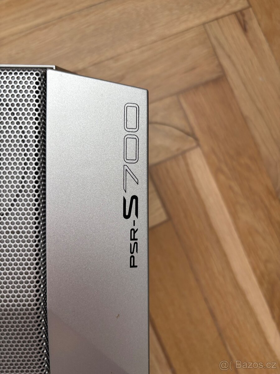 Kláves Yamaha PSR S700 - 5