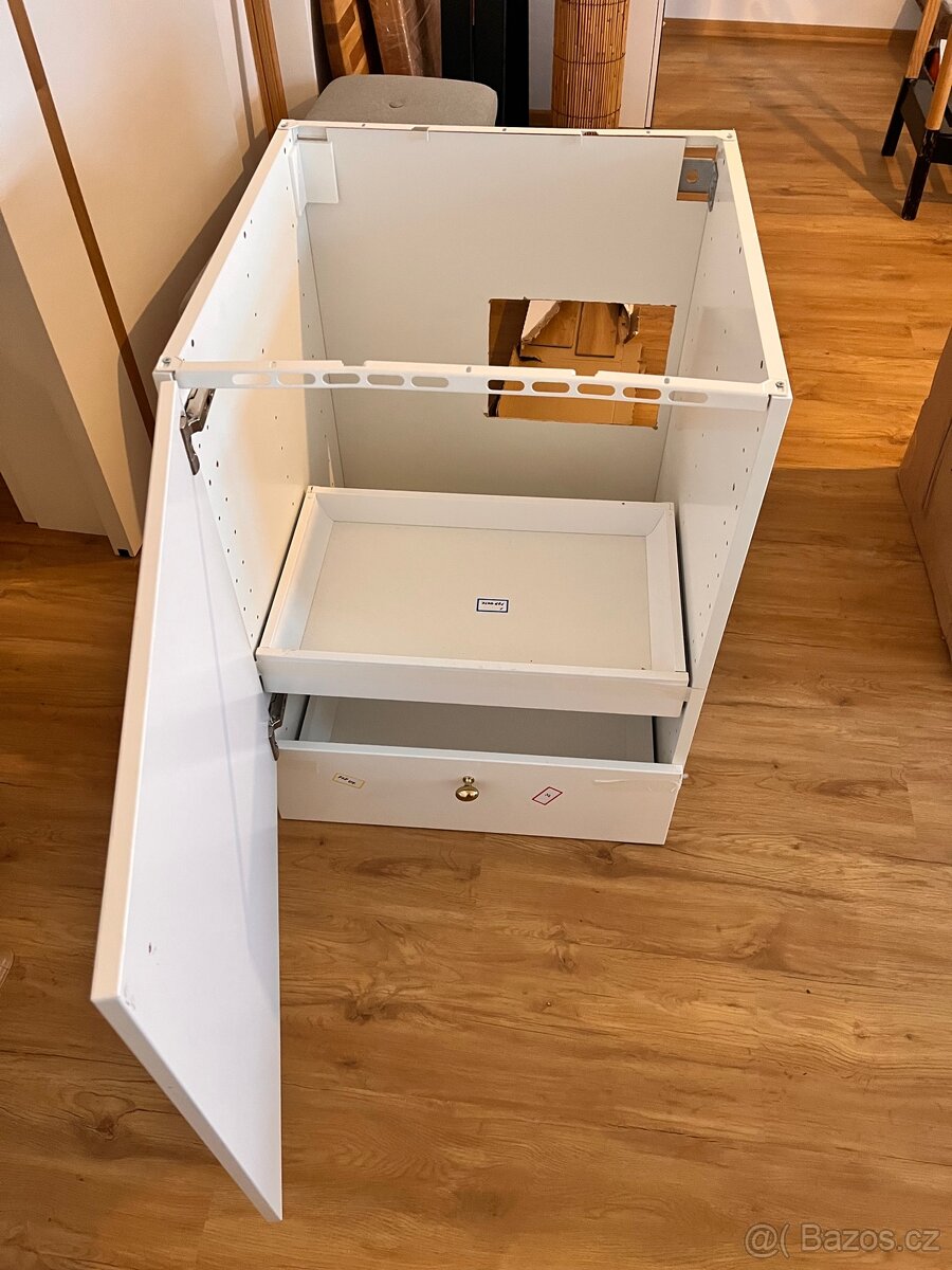 Kuchyňská linka nepoužitá IKEA - 5