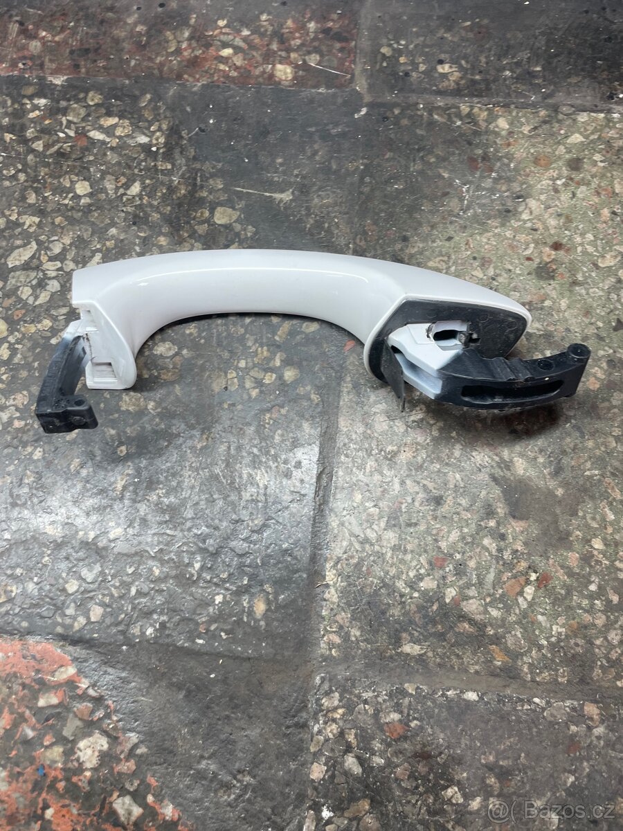 Klika pravých dveří Škoda Fabia 3 - 5