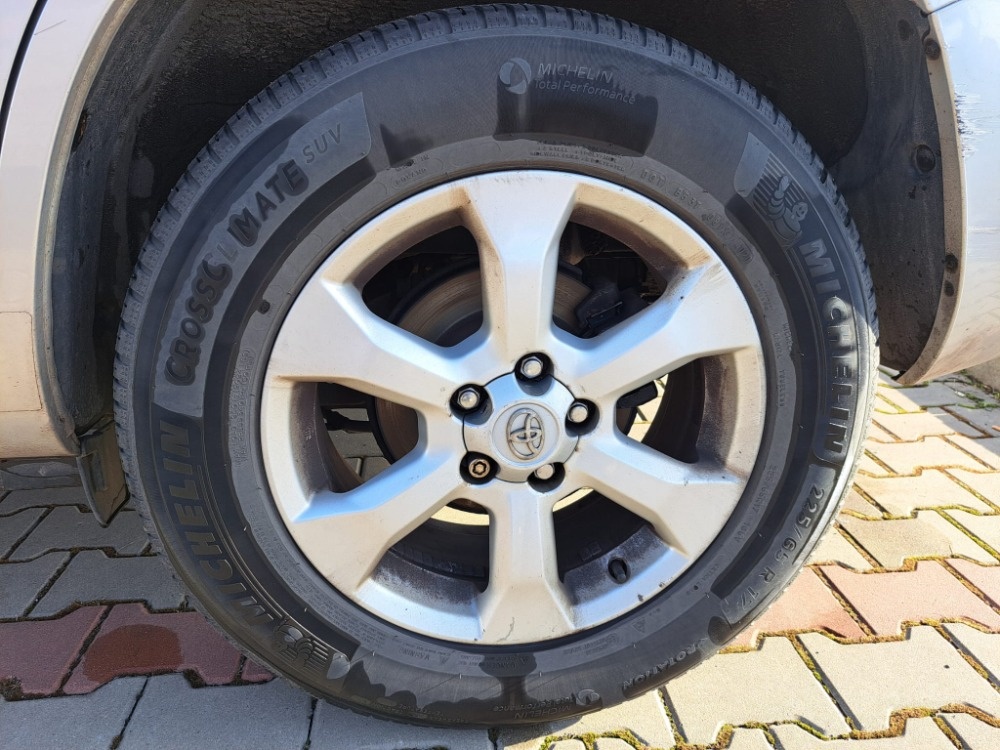 Toyota RAV4 2,2D-4D - 5