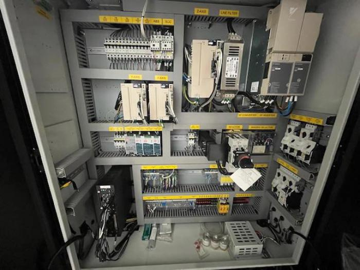 Obráběcí centra - vertikální VMX 30I - 5