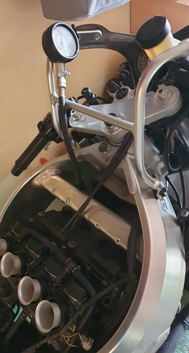 Honda CBR 900 RR - 5