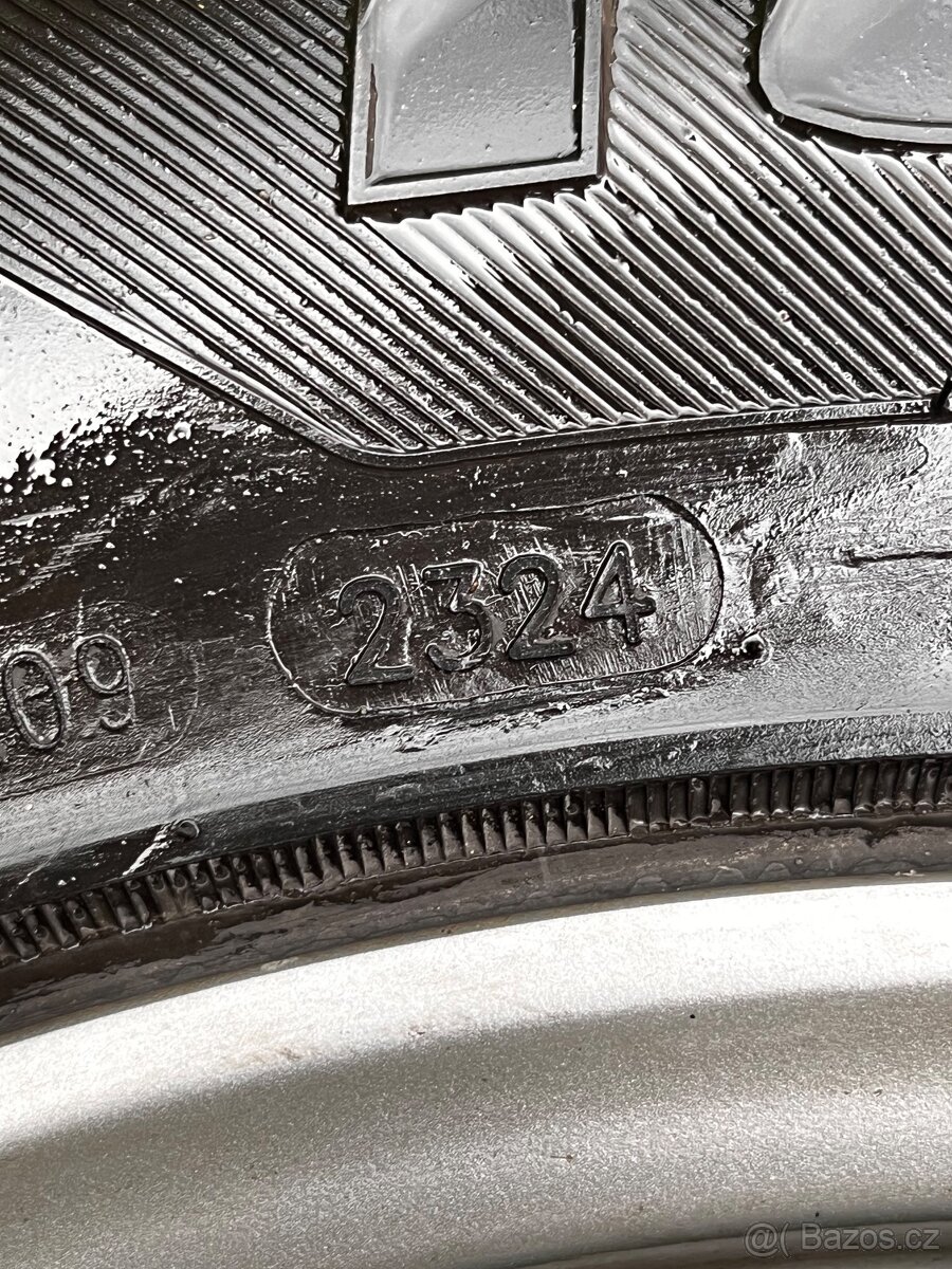 Alu kola BMW X5 5x120 255/55 r18 - zimní - 5