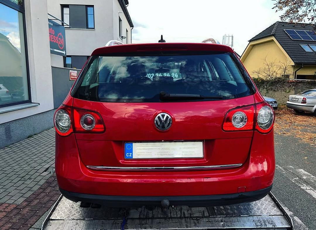 Vůz na náhradní díly VW Passat B6 kombi 2007 BMP JPJ LY3D - 5