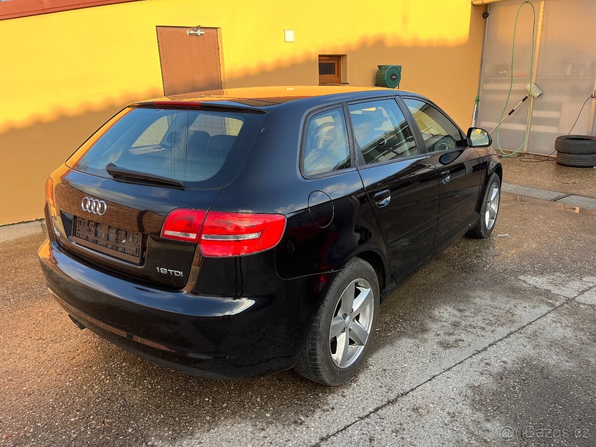 Audi A3 1,9 TDi Sportback - 5