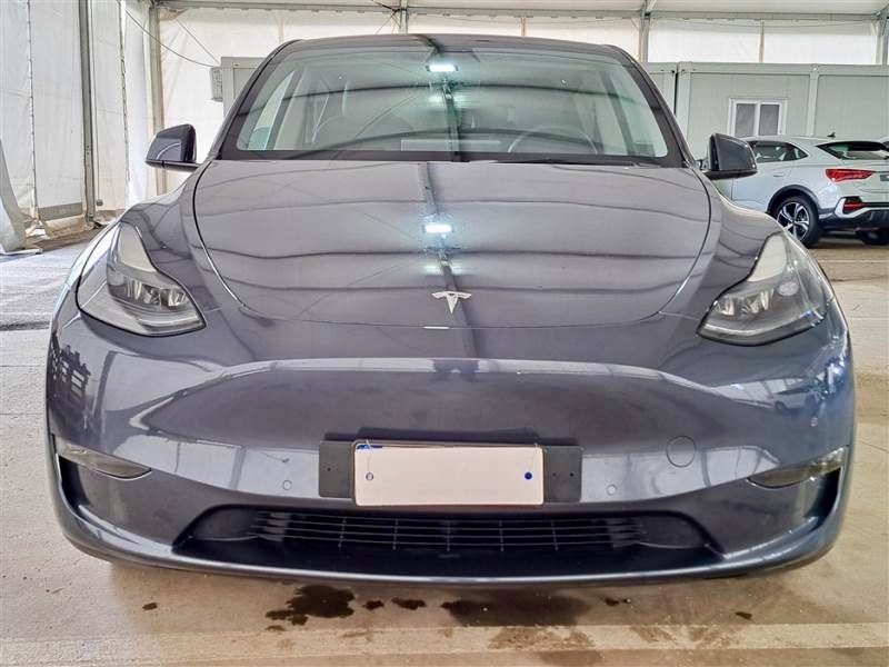 Tesla Model Y Dual Motor Long Range 75kWh 4x4 za 851.625 Kč