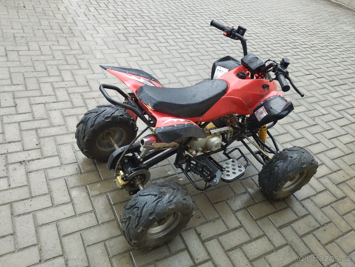 Dětská čtyřkolka 110