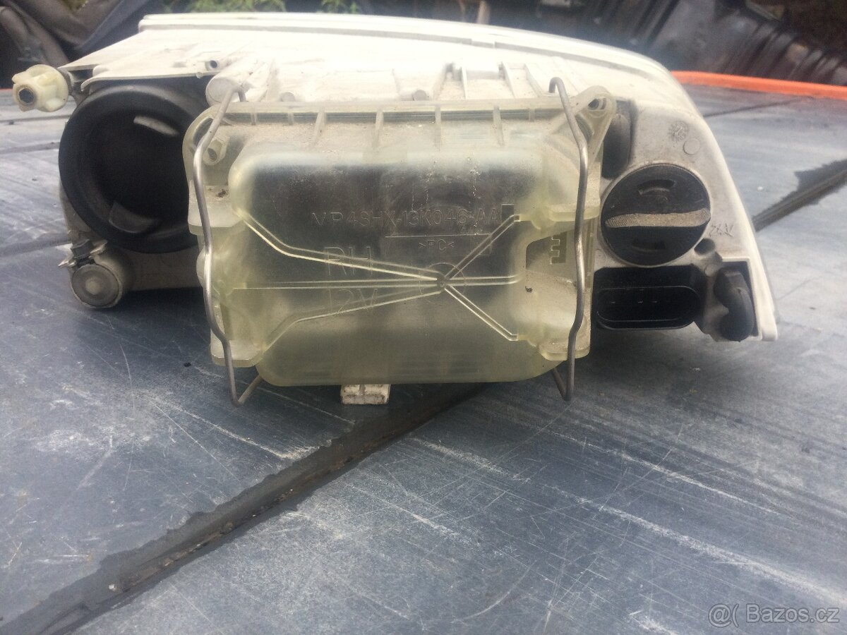 Přední pravé světlo - Octavia II - spolujezdec - pěkný stav - 5